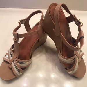 Nurture Women’s Sandal